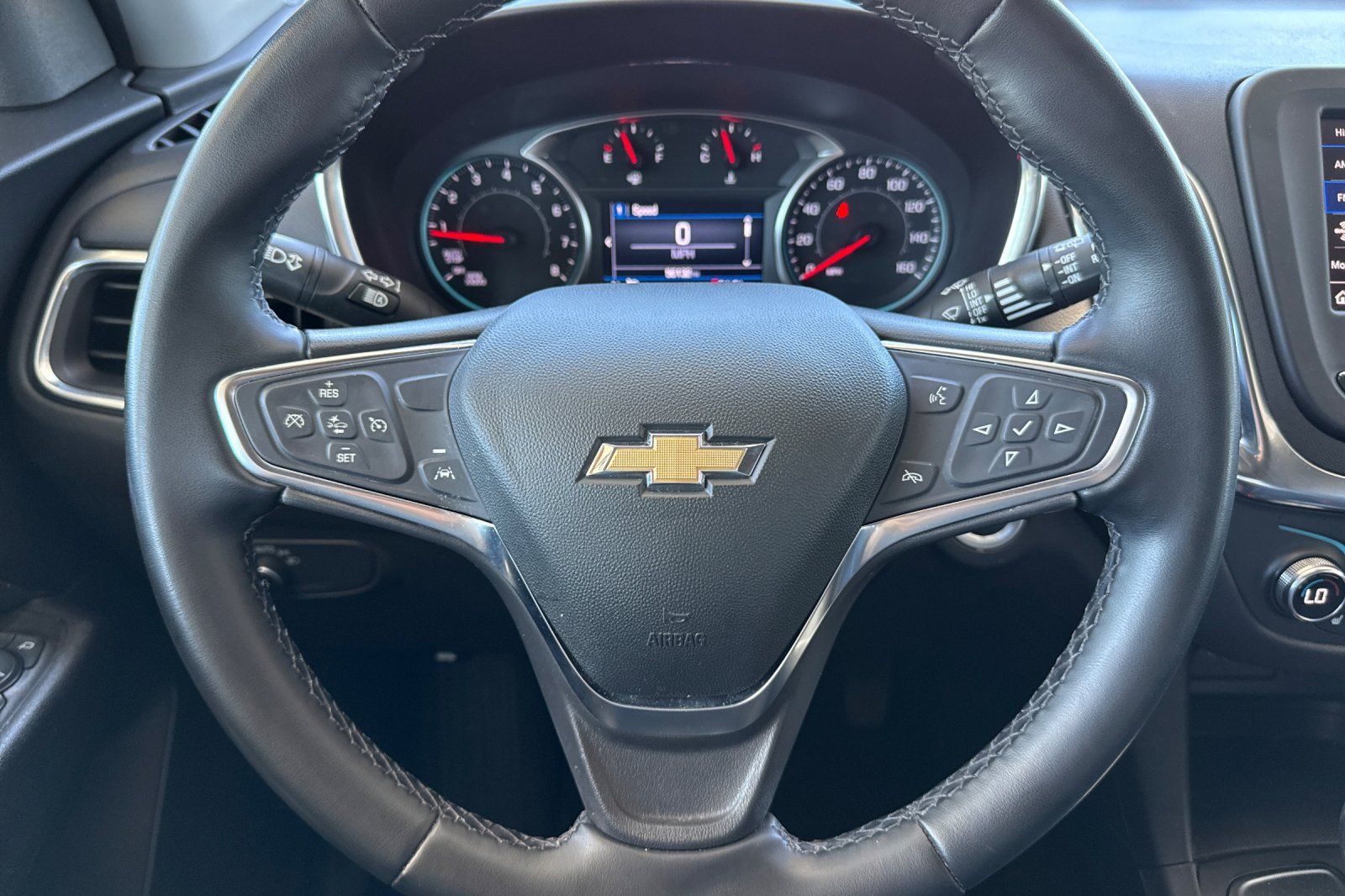 Used 2024 Chevrolet Equinox LT FWD image 33
