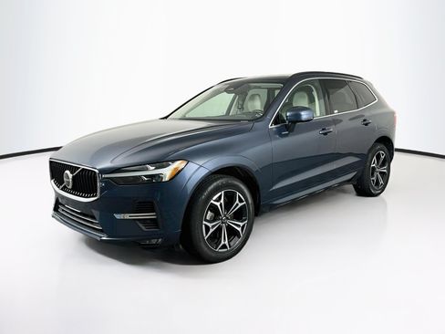 Used 2022 Volvo XC60 B5 Momentum AWD/4WD image 3