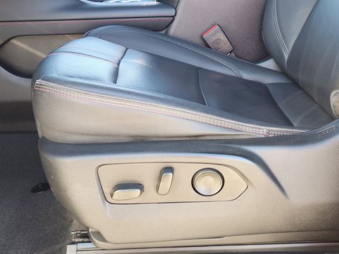 Used 2022 Chevrolet Tahoe RST w/ Luxury Package image 29