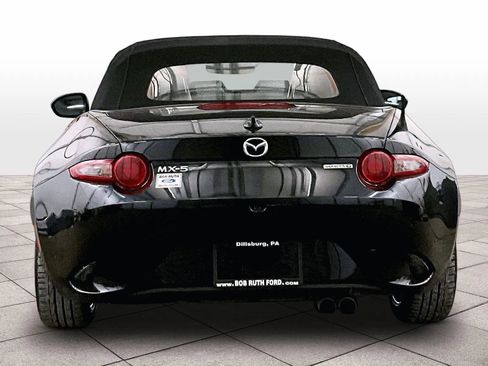 Used 2023 MAZDA MX-5 Miata Grand Touring RWD image 4