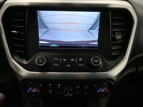 Used 2017 GMC Acadia SLT FWD image 9