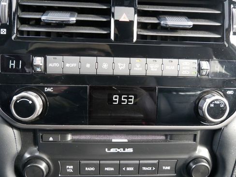 Certified 2023 Lexus GX 460 Premium w/ Premium Plus Package image 21