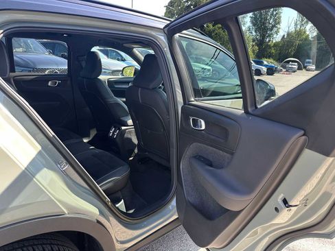 Certified 2023 Volvo XC40 Recharge Ultimate AWD/4WD image 14