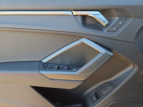 New 2025 Audi Q3 2.0T Premium Plus image 15