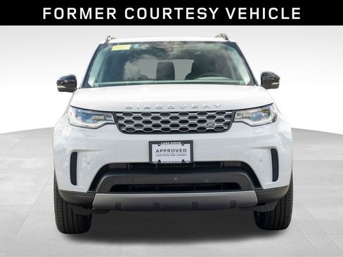 Certified 2024 Land Rover Discovery S image 2