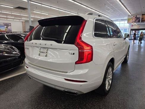 Used 2018 Volvo XC90 T6 Momentum w/ Convenience Package AWD/4WD image 5