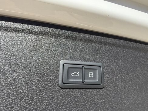 Used 2018 Audi Q5 2.0T Premium Plus w/ Premium Plus Package image 25