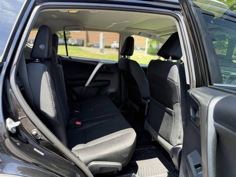 Used 2013 Toyota RAV4 XLE FWD image 15