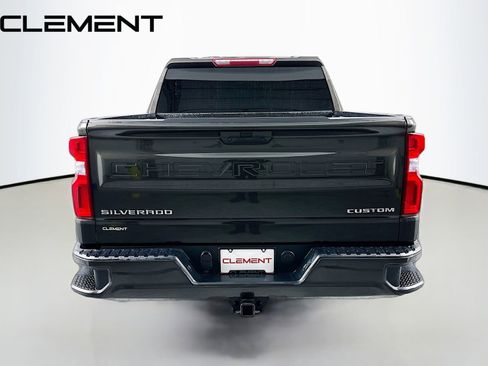 Used 2021 Chevrolet Silverado 1500 Custom image 8