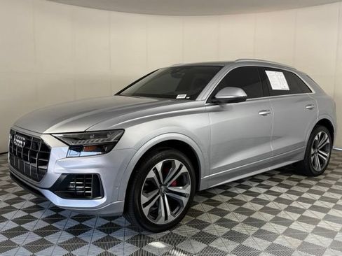Used 2019 Audi Q8 Prestige AWD/4WD image 3
