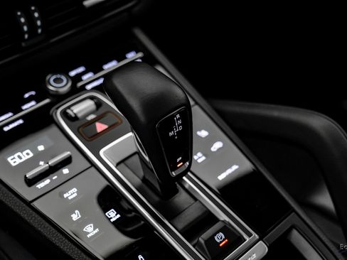 Used 2023 Porsche Cayenne image 54