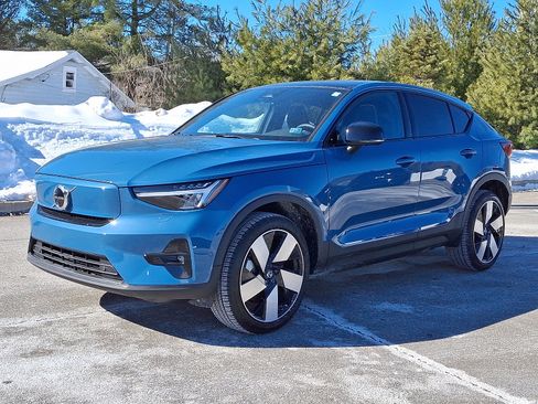 Certified 2023 Volvo C40 P8 Recharge Ultimate AWD/4WD image 3