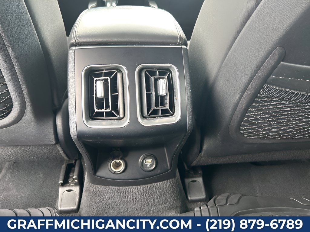 Used 2022 Kia Sorento LX FWD image 21
