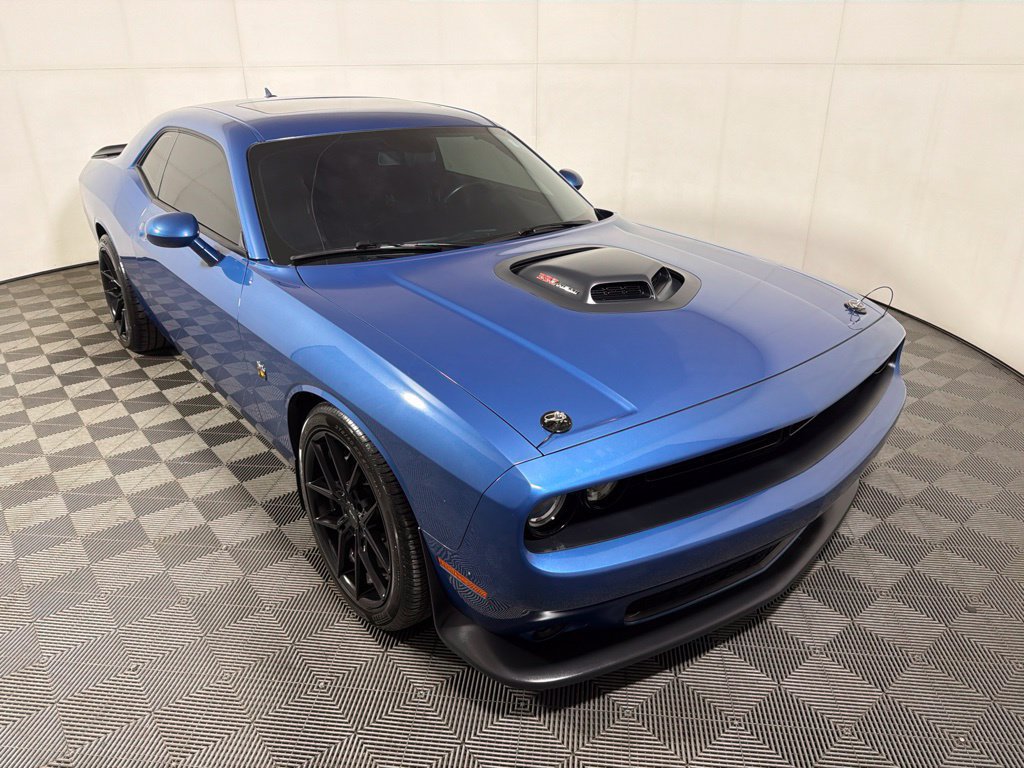 Used 2022 Dodge Challenger R/T Scat Pack w/ Shaker Package RWD image 1