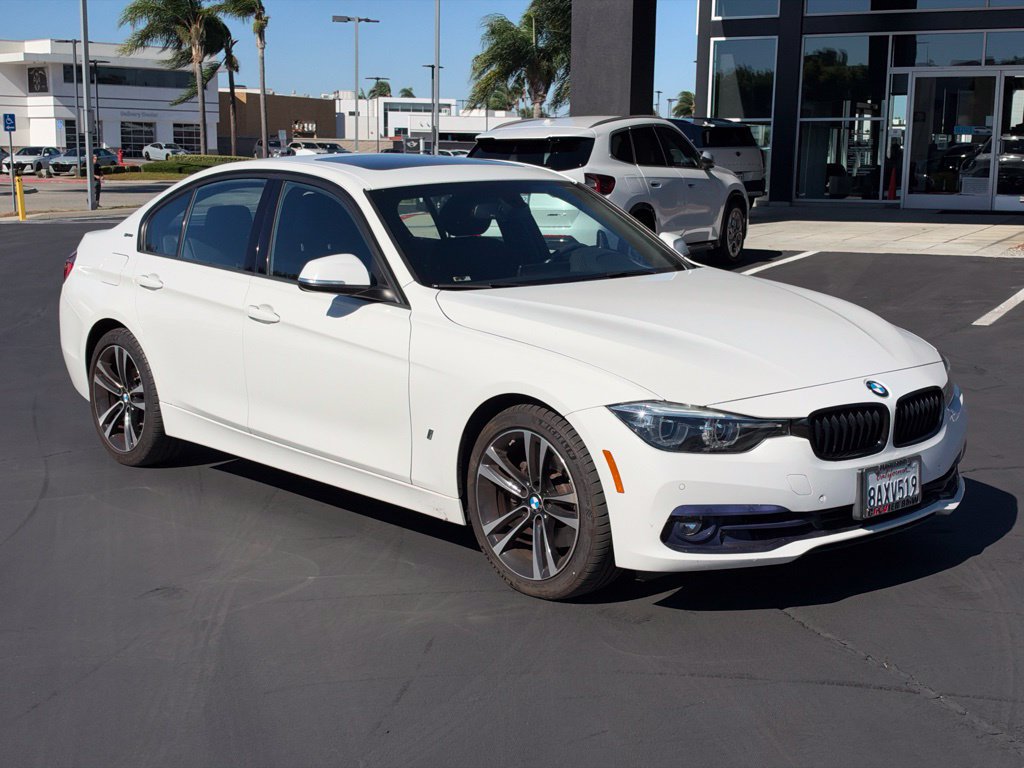 Used 2018 BMW 330e RWD image 4