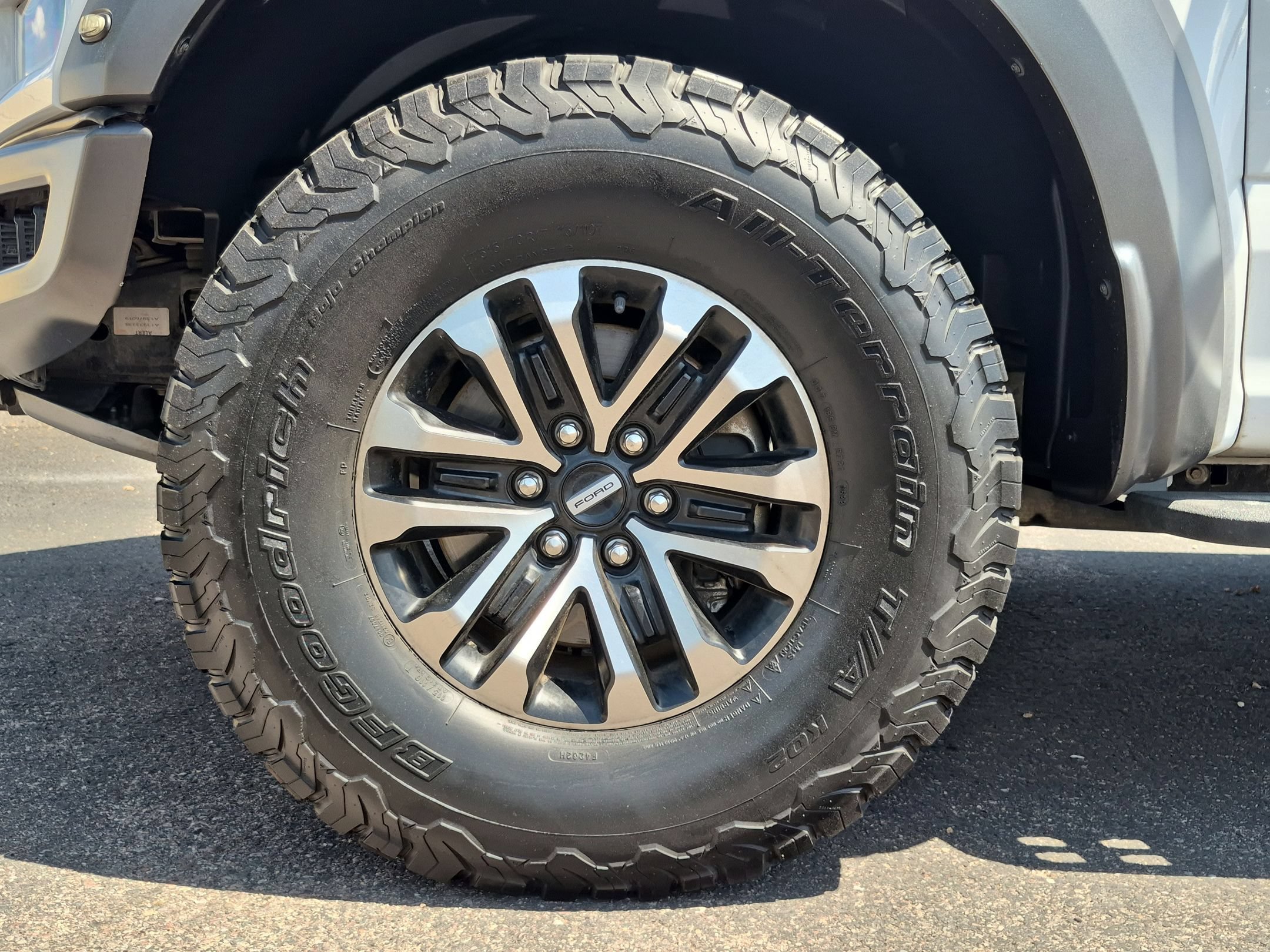 Used 2020 Ford F150 Raptor w/ Equipment Group 802A Luxury AWD/4WD image 10