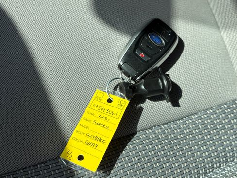 Used 2021 Subaru Outback Premium AWD/4WD image 33