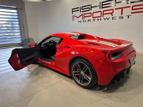 Used 2018 Ferrari 488 Spider image 29