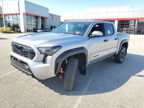 New 2026 Toyota Tacoma TRD Off-Road AWD/4WD image 2