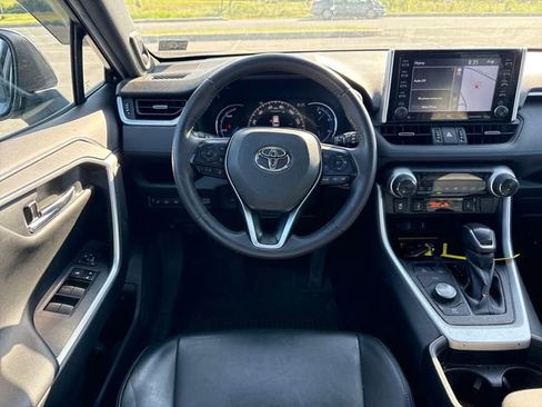 Used 2021 Toyota RAV4 XSE AWD/4WD image 20