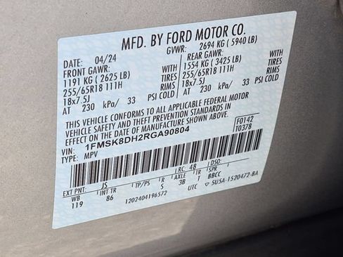 Used 2024 Ford Explorer XLT AWD/4WD image 20