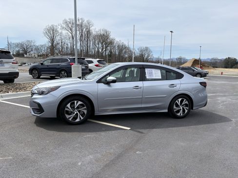 Certified 2025 Subaru Legacy Premium image 4