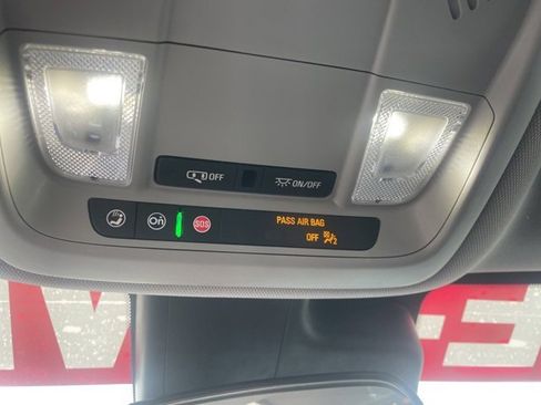 Used 2024 Chevrolet Malibu LT image 17