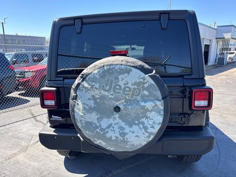 Used 2021 Jeep Wrangler Unlimited Sport AWD/4WD image 4