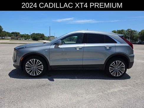 Used 2024 Cadillac XT4 Premium Luxury w/ Technology Package FWD image 6