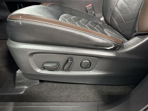 Certified 2023 Nissan Pathfinder Platinum AWD/4WD image 30