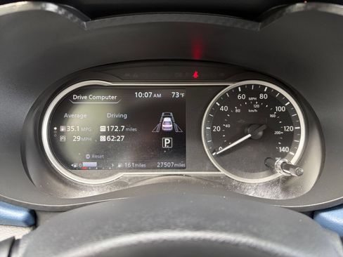 Used 2025 Nissan Versa SV FWD image 38