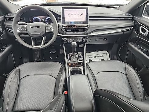 Certified 2024 Jeep Compass Limited w/ High Altitude Package image 3