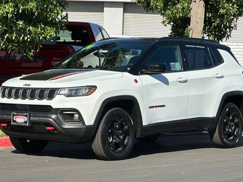Used 2024 Jeep Compass Trailhawk AWD/4WD image 8