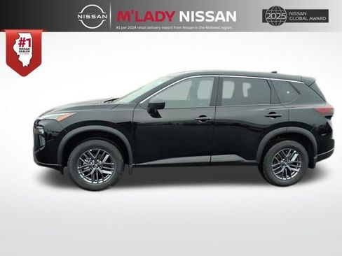 New 2026 Nissan Rogue S image 4