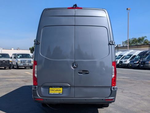 Used 2021 Mercedes-Benz Sprinter 4500 w/ Parking Package image 8