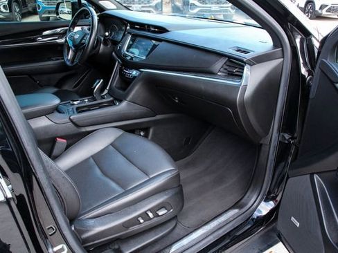 Used 2021 Cadillac XT5 Premium Luxury image 25