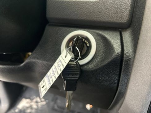 Used 2019 RAM 1500 Express RWD image 44