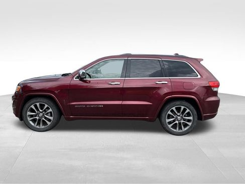 Used 2018 Jeep Grand Cherokee Overland AWD/4WD image 2