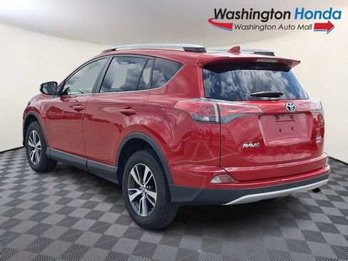Used 2016 Toyota RAV4 XLE AWD/4WD image 4