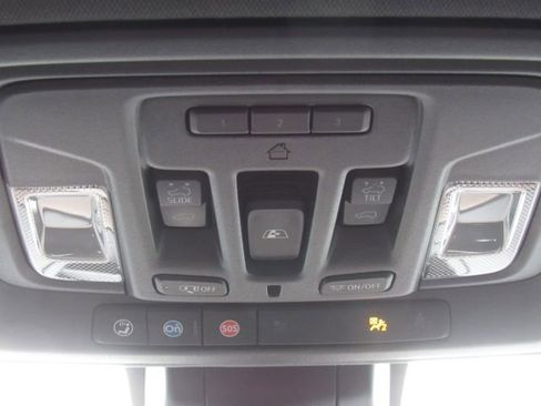 Used 2023 Chevrolet Silverado 3500 High Country image 31