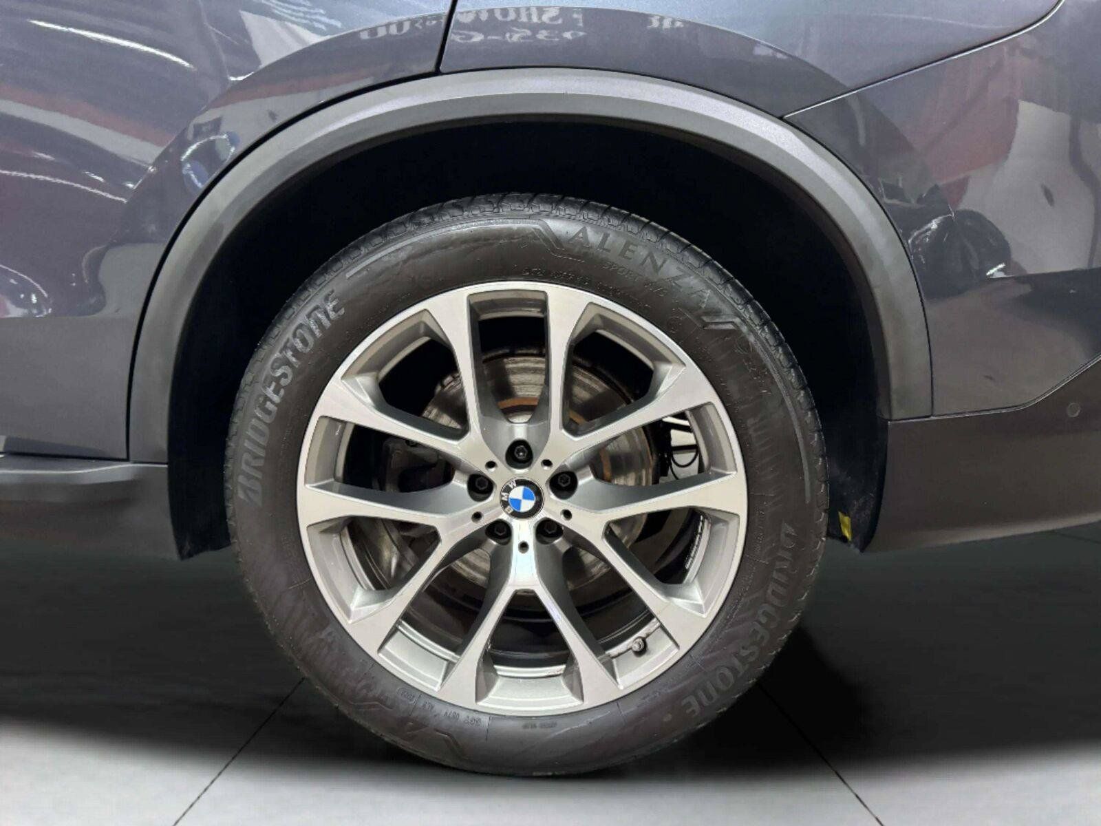 Used 2021 BMW X5 sDrive40i w/ Premium Package RWD image 60