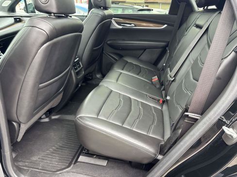 Used 2022 Cadillac XT5 Sportv w/ Platinum Package image 11