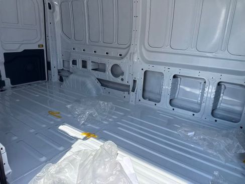 New 2026 Ford Transit 250 148 High Roof RWD image 10