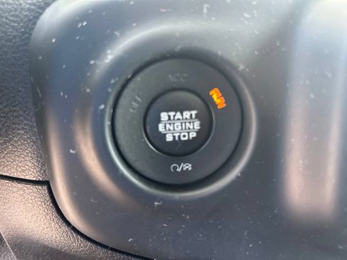 Used 2019 Jeep Wrangler Unlimited Sport S AWD/4WD image 39