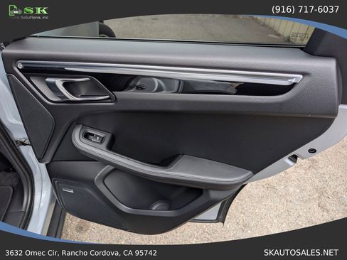 Used 2016 Porsche Macan S image 33