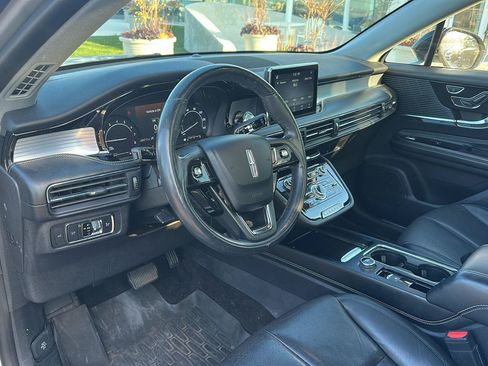 Used 2020 Lincoln Corsair AWD w/ Premium Package image 15