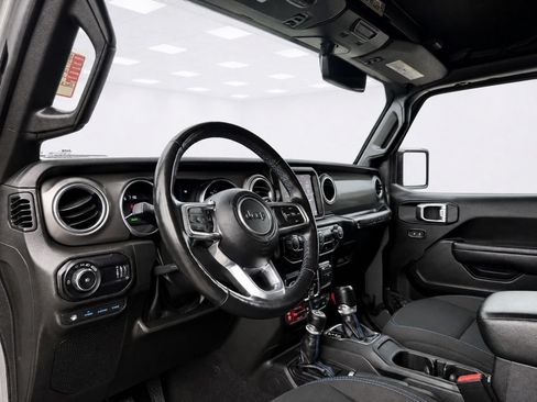 Used 2023 Jeep Wrangler Unlimited Rubicon 4xe w/ Cold Weather Group AWD/4WD image 15