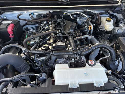 Used 2024 Toyota Tacoma TRD Off-Road AWD/4WD image 32