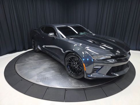 Used 2018 Chevrolet Camaro SS RWD image 56
