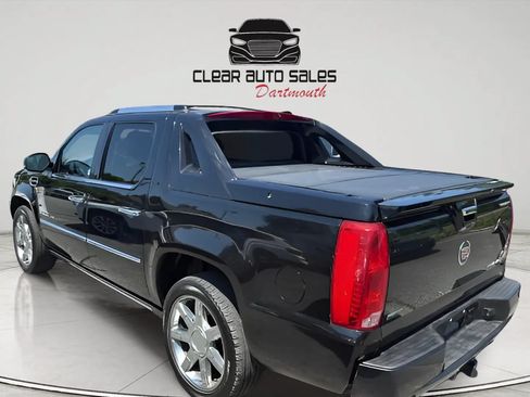 Used 2012 Cadillac Escalade EXT Premium AWD/4WD image 5